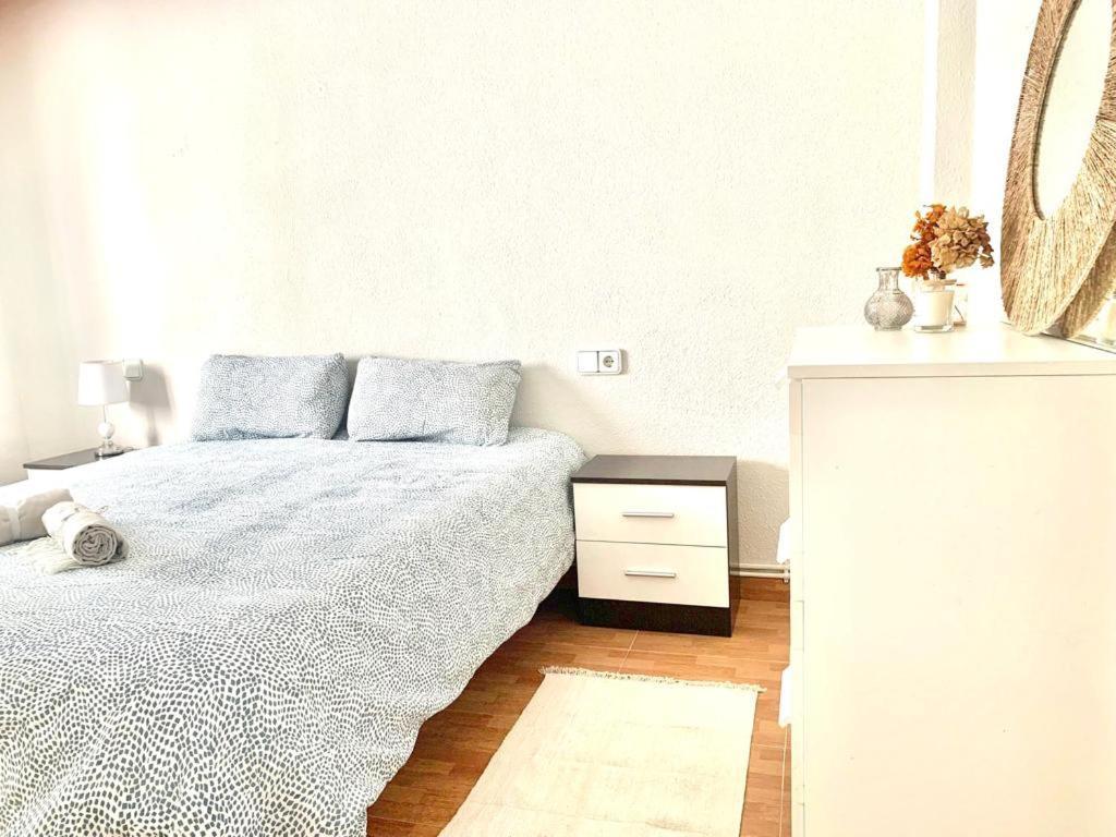 Apartamento A 200 Metros Paseo Zorrilla Valladolid Bagian luar foto